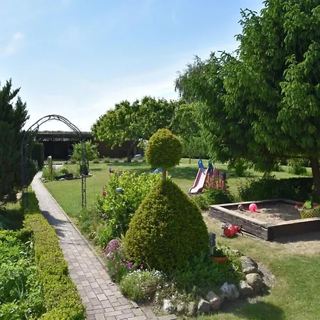 Holiday home With 2 Bedrooms Blowatz